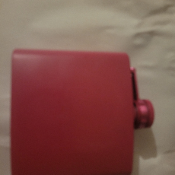 Flasks - Picture 2 of 4